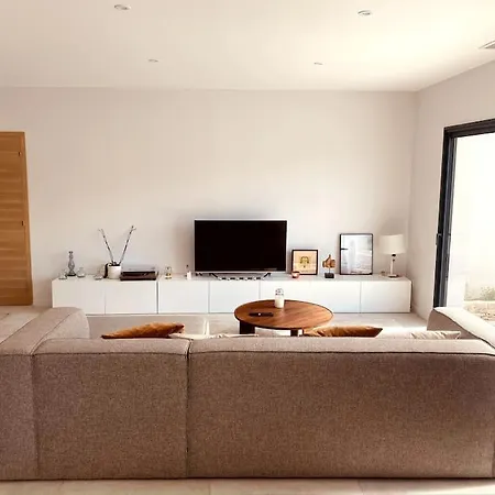 Moderne Entre Centre Et Nature