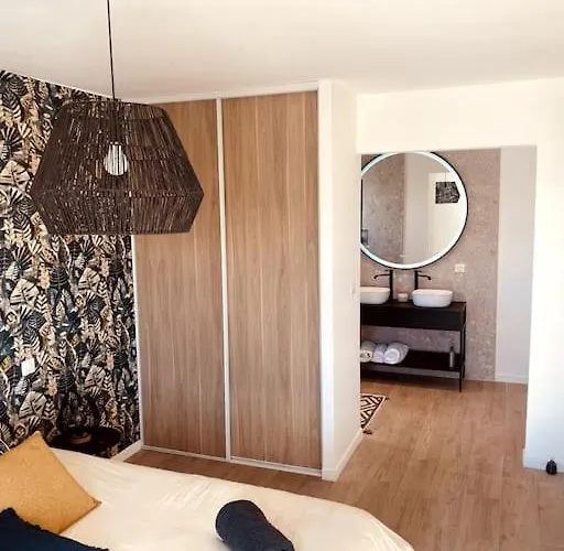 Moderne Entre Centre Et Nature